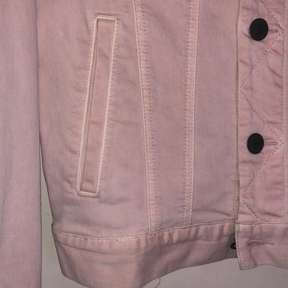 AE Vintage Washed Pink Flex-Denim Jacket - Picture 4 of 9